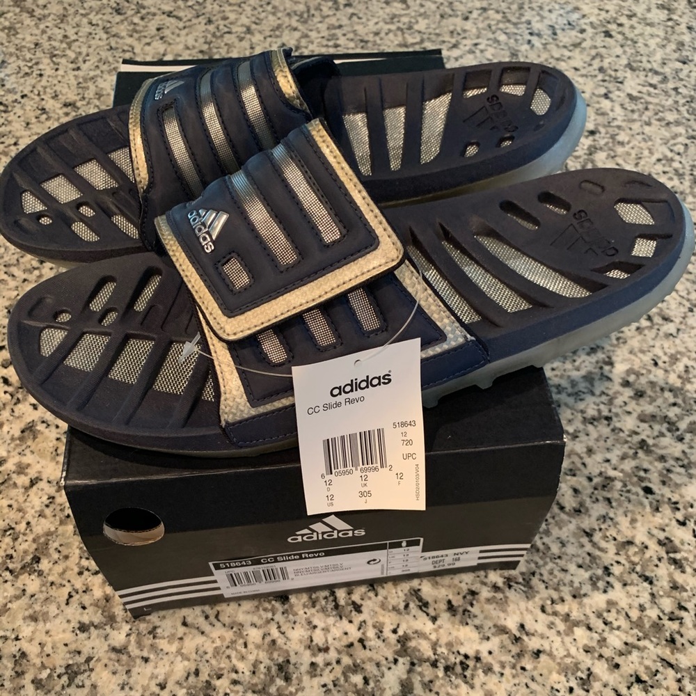 Adidas slide revo